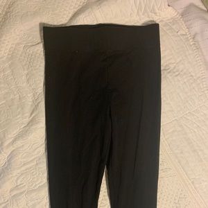 2 pairs of forever 21 leggings
